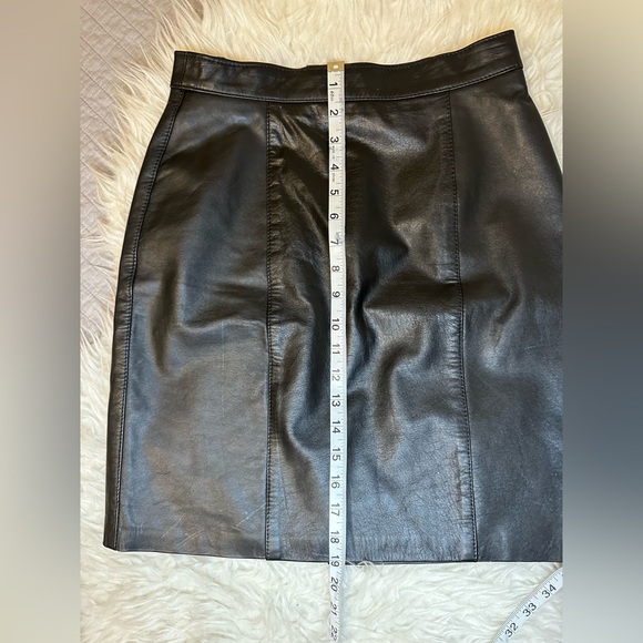 Vintage Leather Mini Skirt - Picture 6 of 7